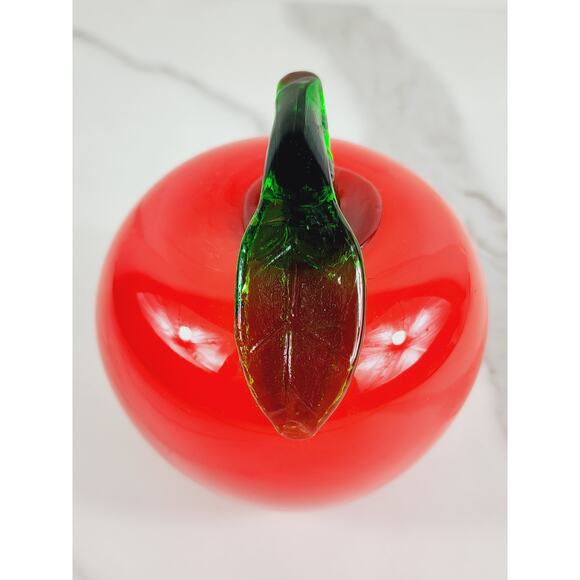 Art Glass Hand Blow Red Apple w/ Green Leaf Fruit Vegetable 4" Life Size 90s Vtg - Picture 8 of 14